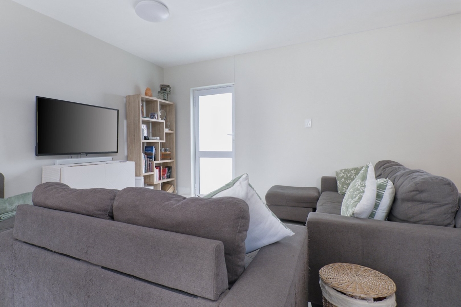 To Let 2 Bedroom Property for Rent in Parsonsvlei Eastern Cape